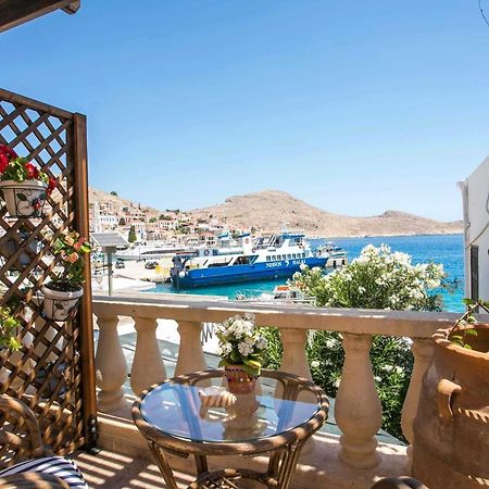 Annas Houses Chalki Town Екстер'єр фото