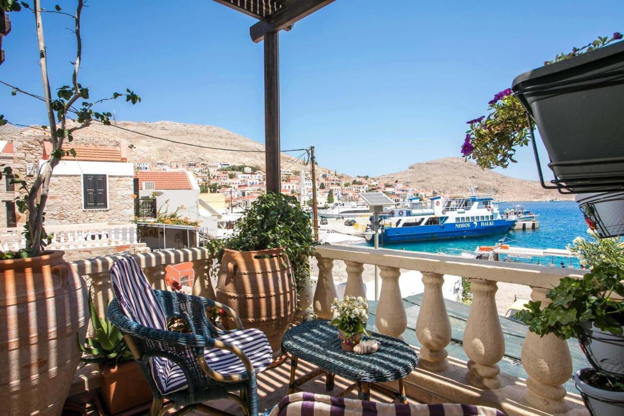 Annas Houses Chalki Town Екстер'єр фото
