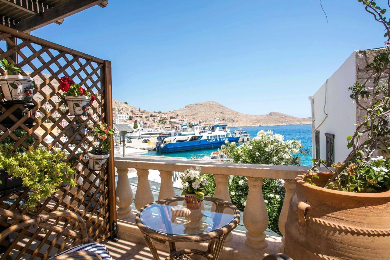Annas Houses Chalki Town Екстер'єр фото
