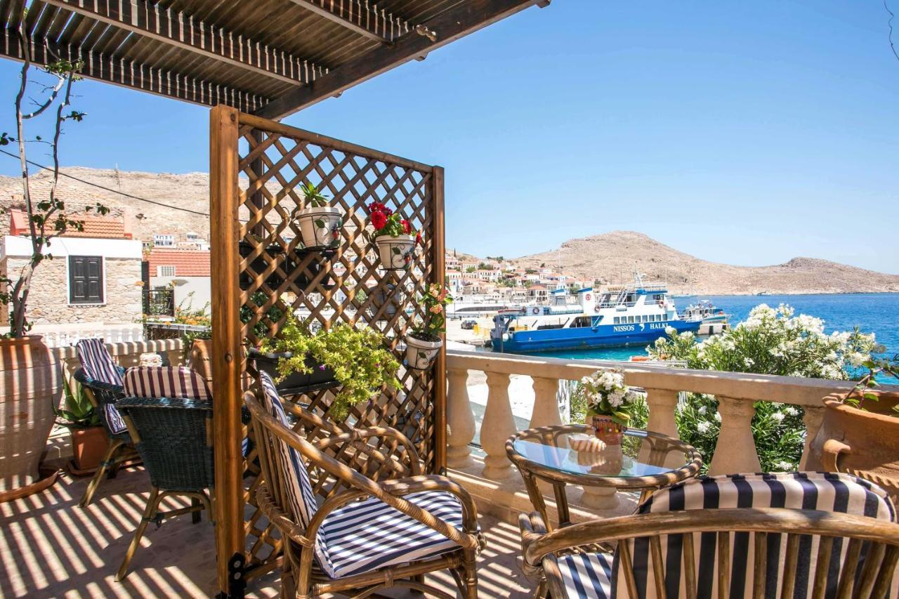 Annas Houses Chalki Town Екстер'єр фото