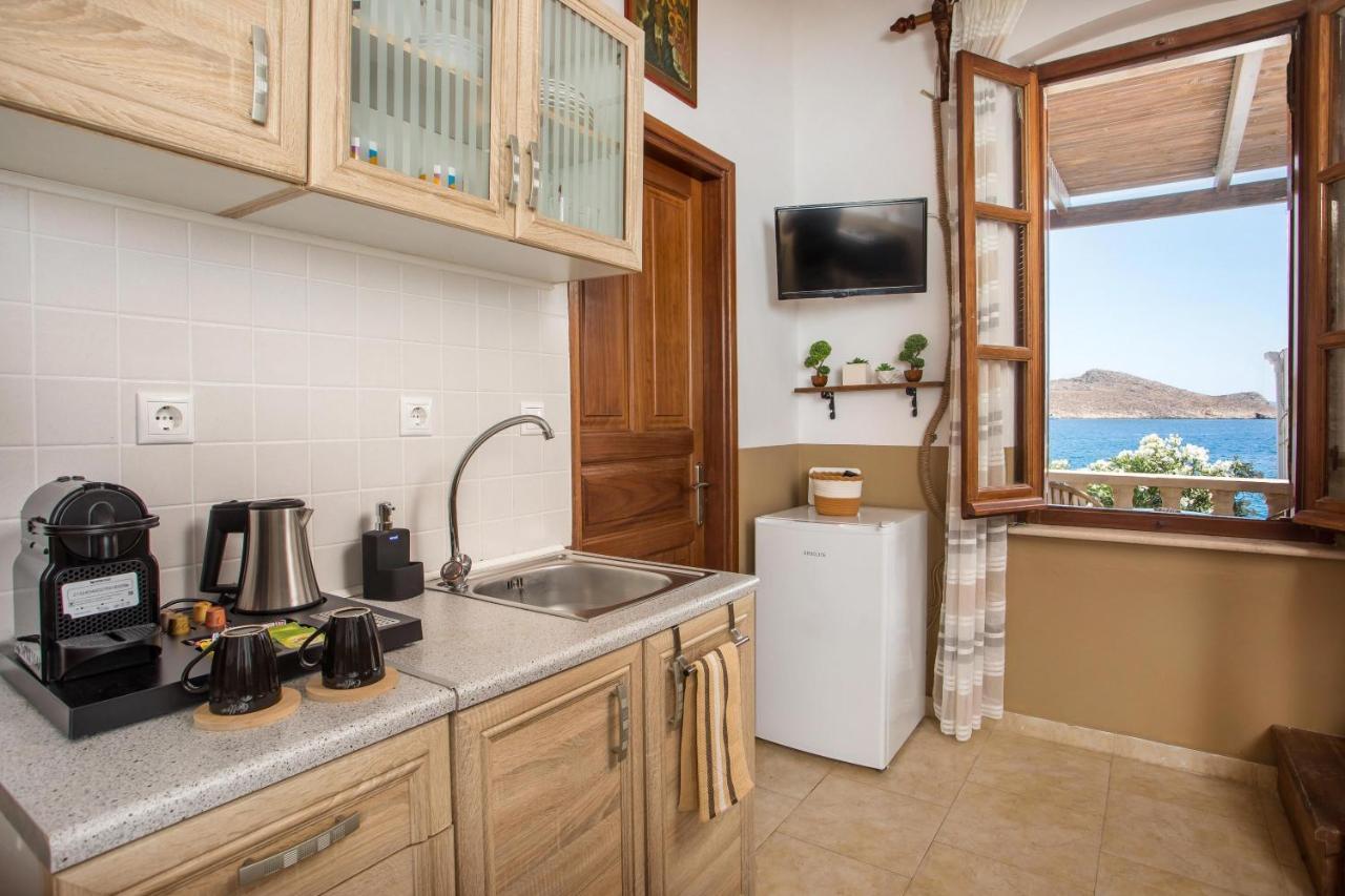 Annas Houses Chalki Town Екстер'єр фото